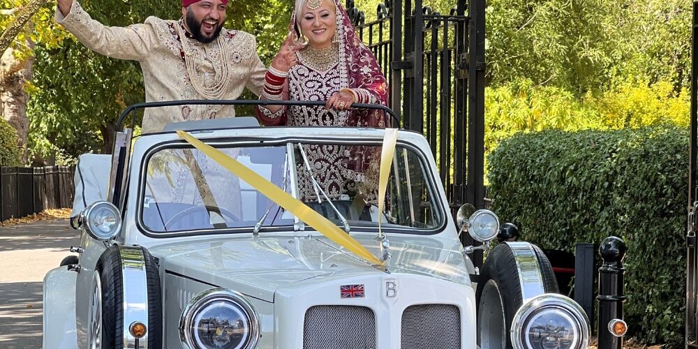 Choosing the Right Finish for Your Wedding Car on the Day