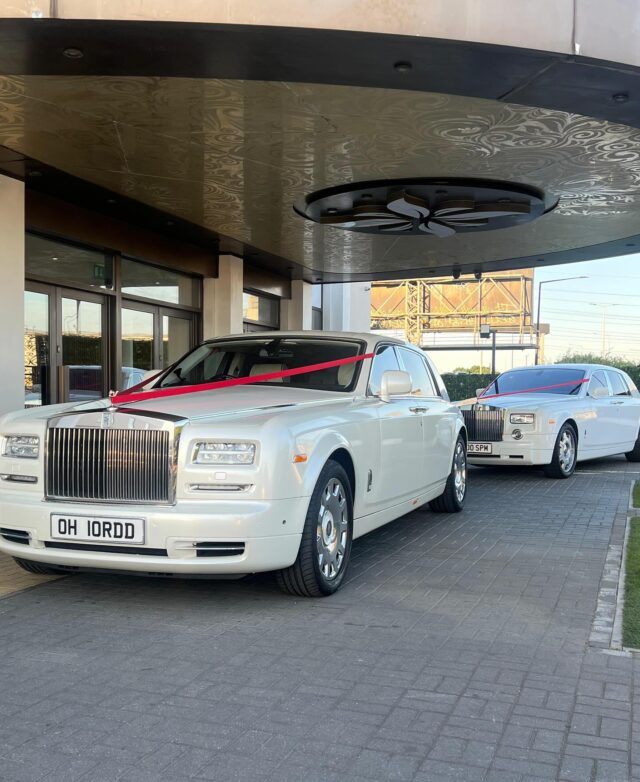 Variety of Rolls Royces available for all your chauffeuring needs. DM today to secure your dates.
#sikhwedding#indianwedding#africanwedding#turkishwedding #somalianwedding #bridecar  #chauffeurservice #churchwedding #wedding #rangerover #classiccars #gurdwara #church #temple #hisandhers #ghost #phantom #rollsroyce #convertiblecar #limo #lambo #carsofinstagram #fyp #fypシ#dhol  #prom #musicvideo #rangerovervogue#bentley